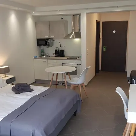 Check-inn - Apart Otel 3*