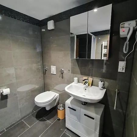 Aparthotel Check-inn - *