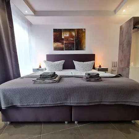 Check-inn - 3* Essen