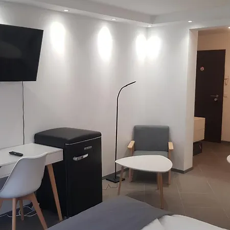 Aparthotel Check-inn - *