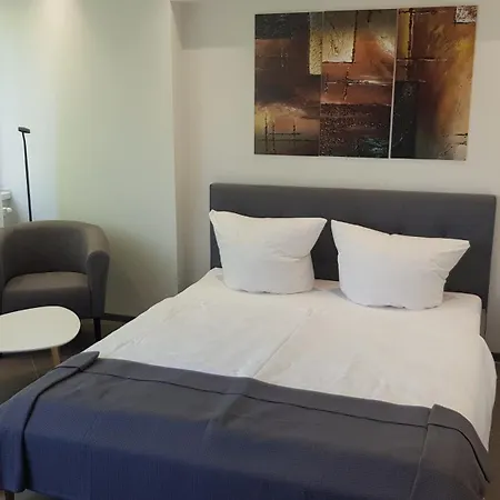 Check-inn - Aparthotel *