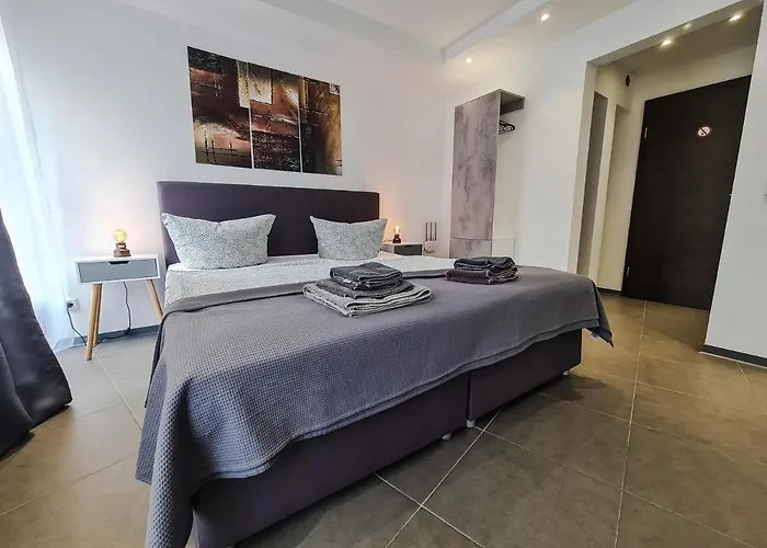 Check-inn - 3* Essen