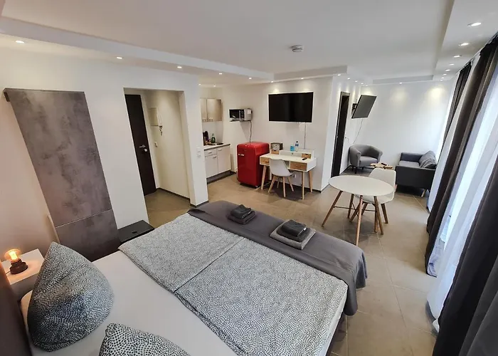 Check-inn - Aparthotel