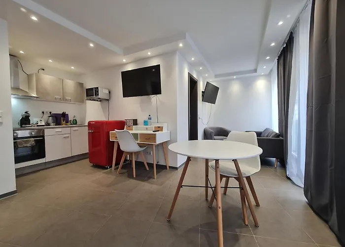 Check-inn - Lejlighedshotel 3*